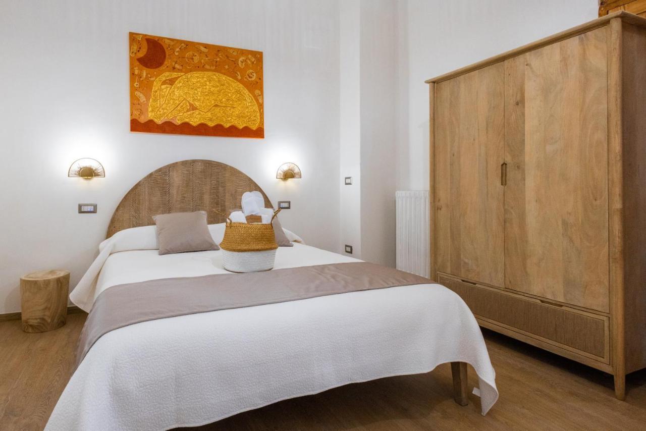 Lovely Rooms - Guest House Suites Triggiano Exterior photo